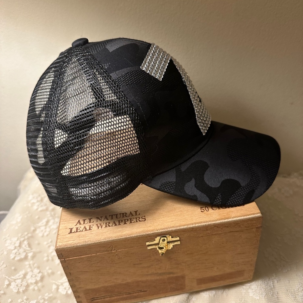 Camo Cap with a bling Z on it - Picture 6 of 6